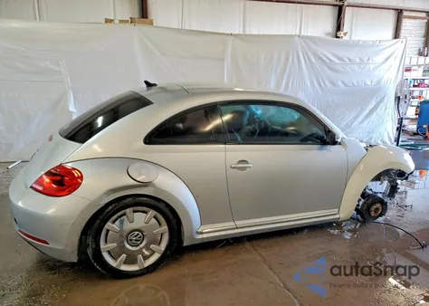 2012 Volkswagen Beetle z USA, uszkodzony, nr VIN 3VWJP7AT8CM662229